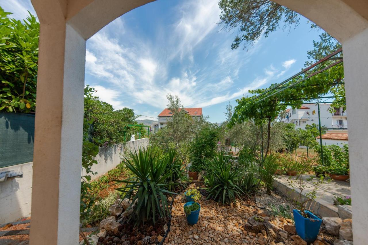 Apartments Danica Trogir Exterior photo