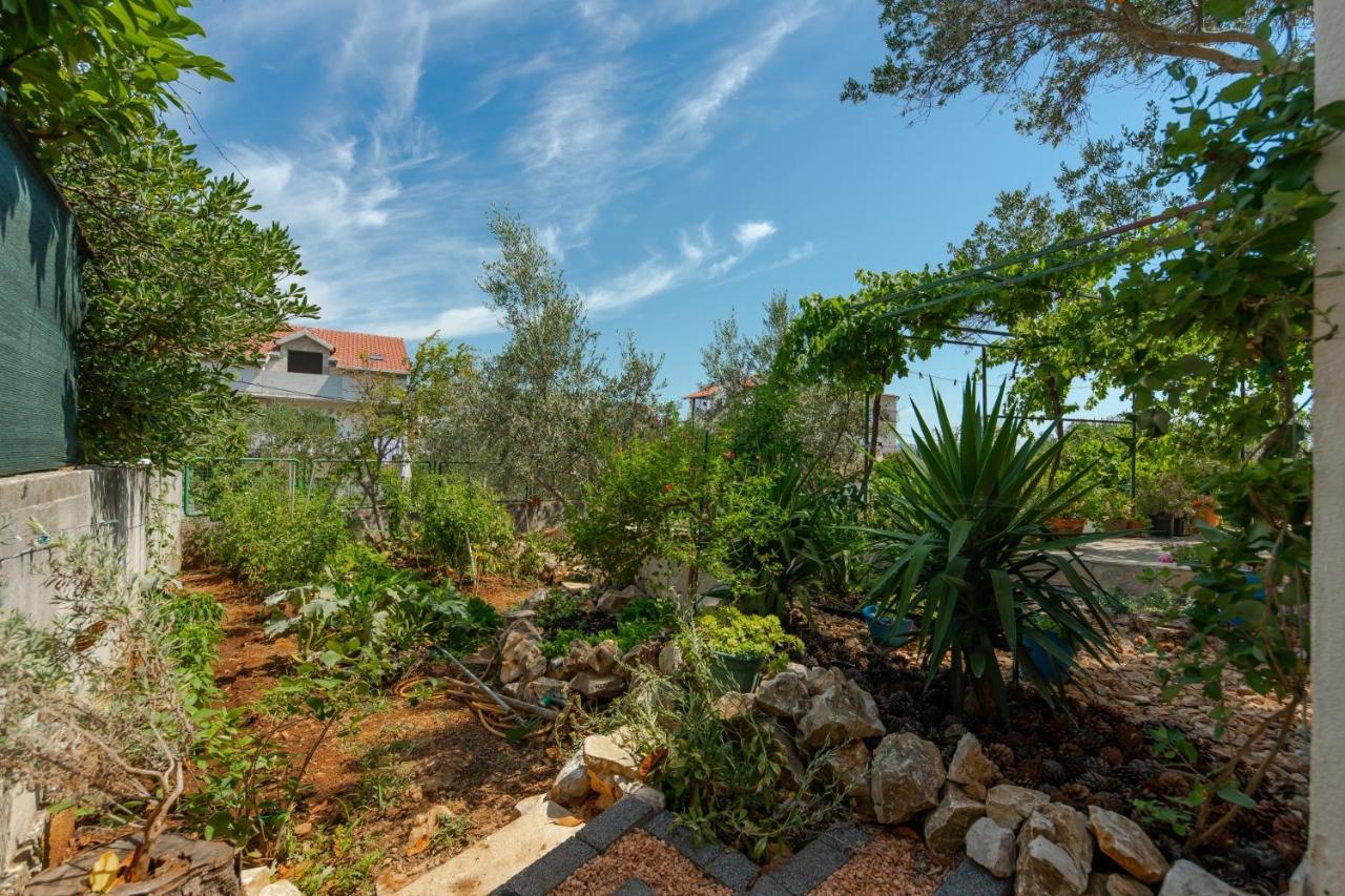 Apartments Danica Trogir Exterior photo